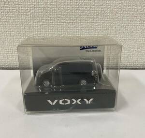 トヨタ　ヴォクシー　VOXY LED ライト　キーホルダー　プルバックカー　ミニカー　ブラック