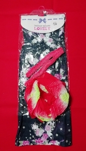 未使用　5400円のお品♪　女の子　浴衣　１１０ｃｍ　人気の黒（濃紺？）　ピンクの桜　 おまけでフワフワ帯＆鹿の子リボン