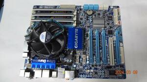 GIGABYTE GA-X58A-UD3R + CPU Intel i7 930 2.8GHz + MEMORY CORSAIR DDR3-1600 1GBx3(TR3XG1600C9G)