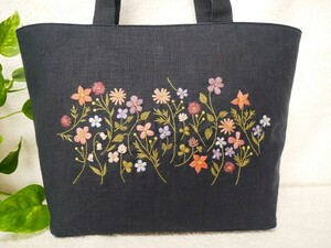 送料込　新品　手刺繍　お花　リネン　ミニトートバック　ネイビー　ハンドメイド