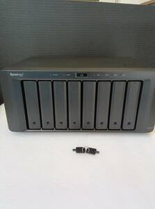 Synology NAS DS1815+ 8ベイ