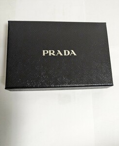 PRADA プラダ　空箱