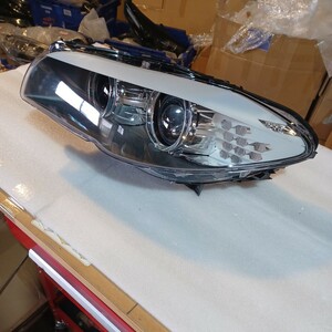 BMW 5シリーズ F10/F11/F18 LED エンジェルアイヘッドライト左側「7419634-01」「1EX 012 102-01」