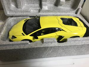 1/18 LP720-4 イエロー　オートアート　AUTOART LAMBORGHINI AVENTADOR アヴェンタドール　yellow 50th ANNIVERSARY 50周年アニバーサリー