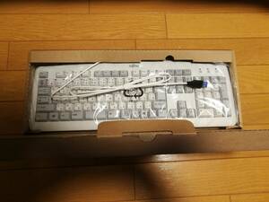 FUJITSU　富士通　USB キーボード CP607162-01　 未使用 白 ホワイト パソコン