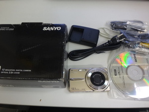 SANYO サンヨー DSC-X1250 デジタルカメラ 動作問題無