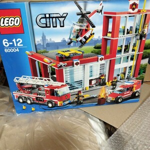 LEGO レゴシティ 60004　消防署　ファイヤーステーション　未開封品！