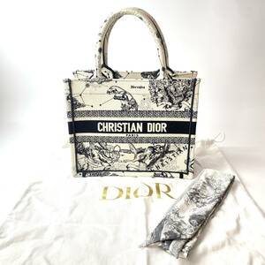 DIOR スモール ブックトート トワルドゥジュイ ゾディアックエンブロイダリー