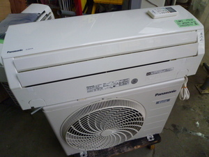 L002　Panasonic　ルームエアコン　　主に10畳　　冷暖房兼用　CS-287CFR‐W