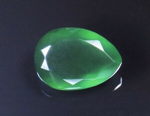 《Gem Force》珍しい宝石質！インド産・グリーンサーペンティン 10.18CT