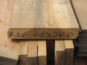 在庫処分：杉板　無節 丸み付き 3ｍ×45×240：在庫1枚限り：:長野県と中国5県の法人様は直送可！