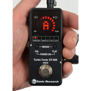 新品 即納 Sonic Research ST-300 Mini Stompbox Strobe Tuner ターボチューナー ストロボチューナー