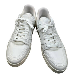 LouisVuitton(ルイヴィトン) Trainer Logo Sneaker (white)