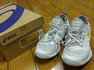 ジャンク　ASICS　アシックス 　GLIDE NOVA FF2 MEN WHITE/SAFFSON BASKETBALL 23.5cm スニーカー