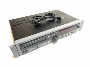 稀少 TASCAM タスカム CD recorder CDレコーダー CDプレイヤー CDデッキ CD-RW2000 業務用 オーディオ機器 通電OK 電源ケーブル付き 即有り