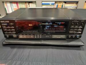 TEAC 3ヘッドカセットデッキ V-900X（ジャンク）　