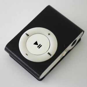 【ブラック】新品 MP3 プレイヤー 音楽 SDカード式 充電ケーブル付き 【ボタンホワイトタイプ】