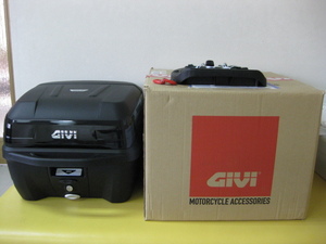 GIVI ジビ バイク用　リヤボックス　32L B32NBD トップケース　美品中古品