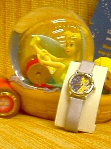 ティンカーベル 腕時計and スノーグローブクロック