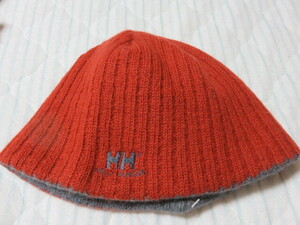 ヘリーハンセン ゴールドウイン社 ニット帽 二重構造で暖か サイズフリー 毛100％ 日本製 ブランド刺繍 美品