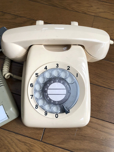 NTT 601-A2 ダイヤル式カラー電話機 (アイボリー) 昭和レトロ ダイヤル式 アンティーク