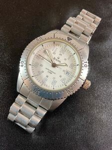 E/1204 BULOVA BVD101 腕時計 シルバー silver