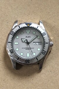 セイコー SEIKO ALBA アルバ ダイバー時計 V348-6090 ジャンク 40mm 美品 ねじ込みリューズのスクリューバック カッコいい