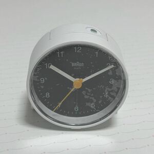 Braun ブラウン 置時計　ホワイト　白　新品未使用　長期保管 目覚まし時計 静音 BC01WB