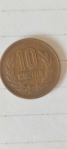 昭和36年　10円　硬貨