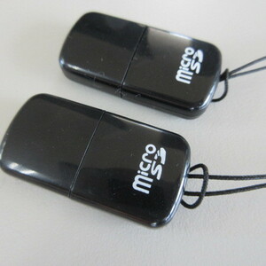 microSDリーダー　２個セット　(あ)