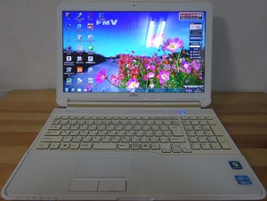 富士通 ノートパソコン LIFEBOOK AH77/E/Core i7-2670QM 2.2GHz/8GB/640GB/BD/中古特価良品