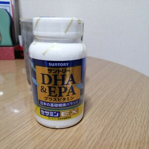 サントリー DHA EPA プラスビタミン セサミンEX　240粒　調味期限2025 11月