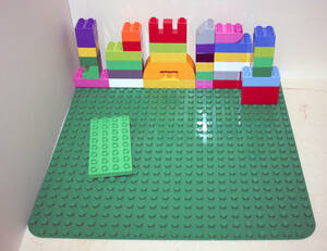 レゴ デュプロ レア 1778 USED LEGO DUPLO ベース 基礎板 ベースプレート 緑 38cm×38cm 24x24 ポッチ ベース まとめ セット