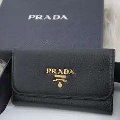 【極美品】PRADA プラダ　6連キーケース　折りたたみ　金メタルロゴ　レザー