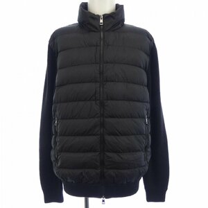 モンクレール MONCLER ダウンジャケット