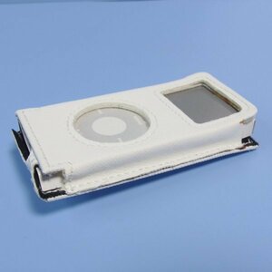 iPod nano 第2世代専用　合成皮革　レザーケース　白　　未使用品　ワケアリ