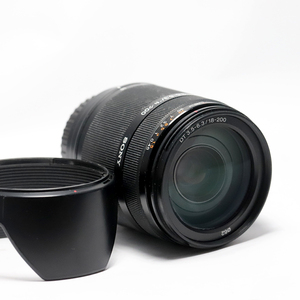 ソニー SONY デジタル一眼カメラ“α”用レンズ DT 18-200mm F3.5-6.3 Aマウントレンズ
