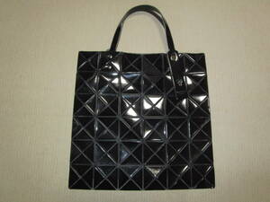 超特価!阪急百貨店内 直営店購入!美品即決!BAO BAO ISSEY MIYAKE バオバオ イッセイミヤケ 6×6 トートバッグ ブラック BB53-AG053 日本製