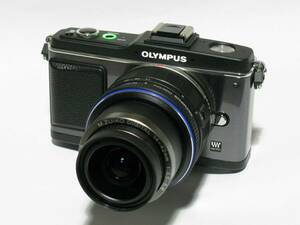 オリンパス OLYMPUS PEN E-P2 レンズキット ブラック 中古美品 付属品一式あり カメラのシリアル末尾3桁ゾロ目(888) 良番