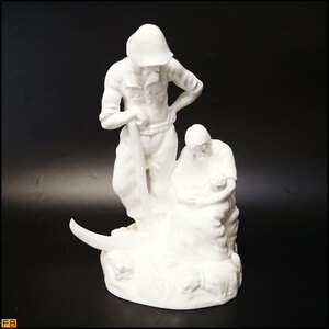 1315-オールド大倉◆大倉陶園 白磁母子像 置物　37cm 臙脂印 アンティーク オブジェ 大倉陶園 戦前？