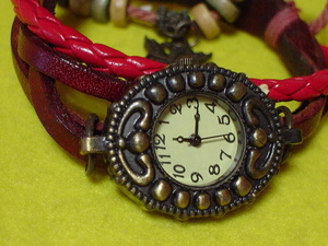 珍品　デザイン　EK　女性用腕時計　蝶々のアクセサリー付き