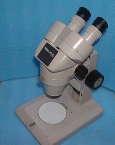 ニコン双眼実体顕微鏡