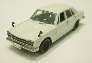 エブロ 1/43 スカイラインGT-R (PGC10)後期型白 43318 完成品