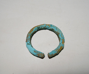 【桃】仏教美術土器須恵器：古墳発掘装身具銅製耳環其の四
