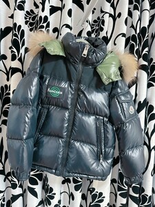 MONCLER　モンクレール　男の子　6歳から8歳まで