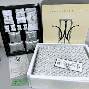 【J70】送料無料　未使用　Fashion Royalty FR Loft Collection Modern Dreamer Luxury Decor ベッド　ドール用家具