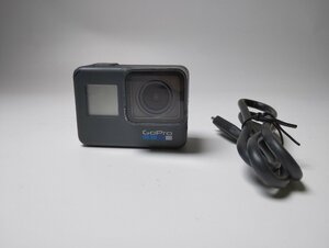 ♪GoPro HERO6 BLACK CHDHX-601-FW 本体+ケーブルのみ ウェアラブルカメラ アクションカメラ 動作確認済・中古♪