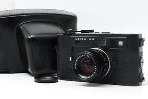 【美品】 ライカ Leica M5 ブラック 前期 2点吊り + SUMMICRON 50mm F2 LEITZ WETZLAR ≪動作確認済み レザーケース付き≫ #3250423210