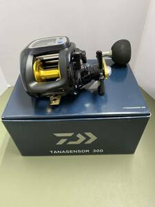 【43420.0421R】☆中古動作未確認☆Daiwa　ダイワ　TANASENSOR　タナセンサー　300　17　箱付き　電動リール　釣具　デジタルカウンター　