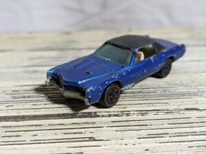 ミニカー HOT WHEELS ホットウィール カスタム キャデラック 香港